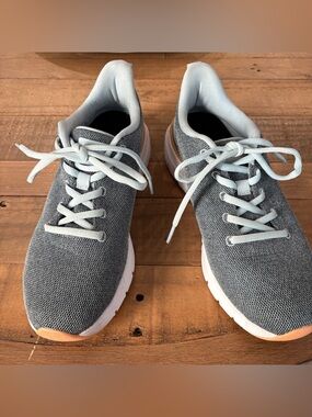 Kuru Flex Via Women’s size 9 Blue Gray Athletic Shoes Sneakers